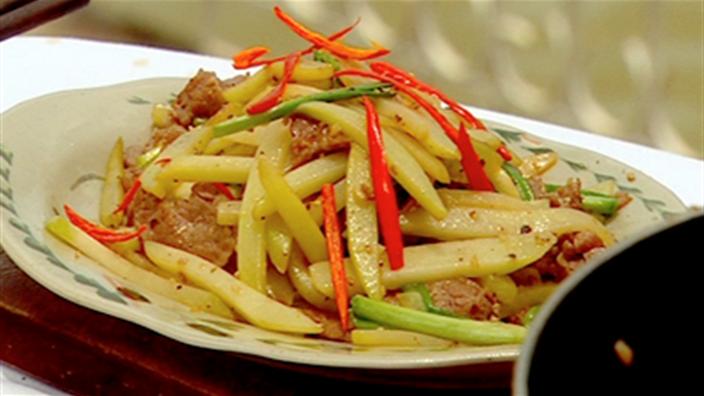 Dalat Choco, Stir-Fried with Beef and Garlic: Trai Su Xao Thit Bo : Recipes  : Cooking Channel Recipe, Luke Nguyen