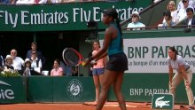 Stephens wins incredible 20-shot rally in final