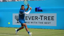 Nick Kyrgios hits two tweeners in one rally at Queen's Club