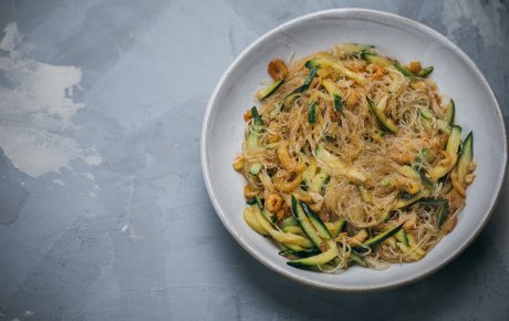 Dried shrimp and zucchini with mung bean vermicelli