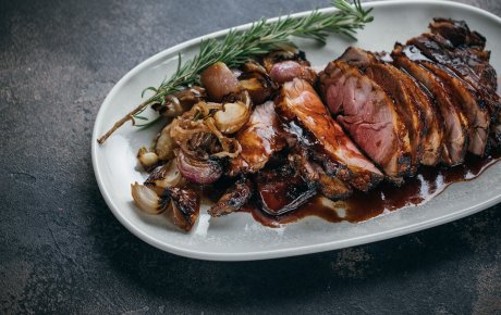 Red wine and rosemary teriyaki roast lamb