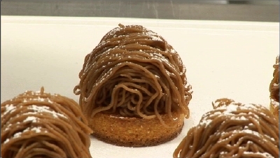 Mont Blanc Chestnut Cakes Petits Gateaux Mont Blanc Recipe Sbs Food